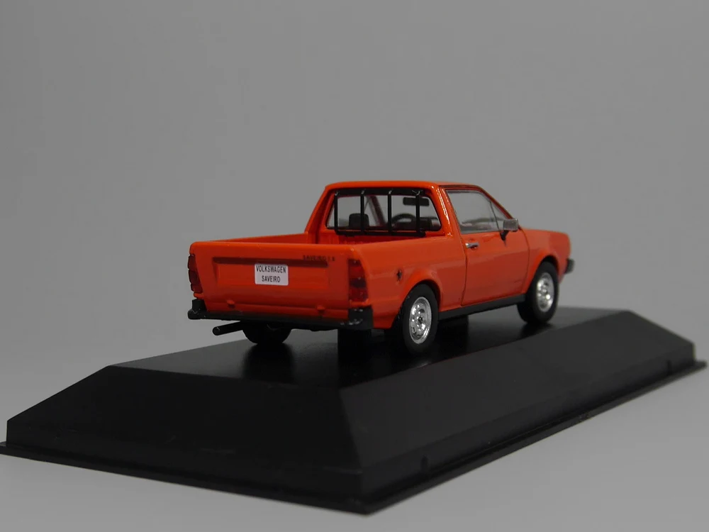 Авто ИНН-ixo 1:43 Volkswagen Saveior 1982 литая модель автомобиля