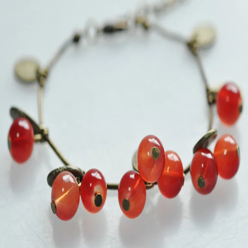 

New Small Pepper Retro Sweet Transparent Cherry Beautiful Beaded Bracelet Jewelry Wholesale for Women Bohemia Casual Jewelry