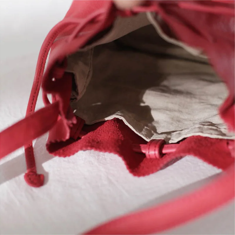 AETOO Teen heart Summer small bag, hundred summer small fresh red bucket bag, female retro leather soft leather shoulder bag