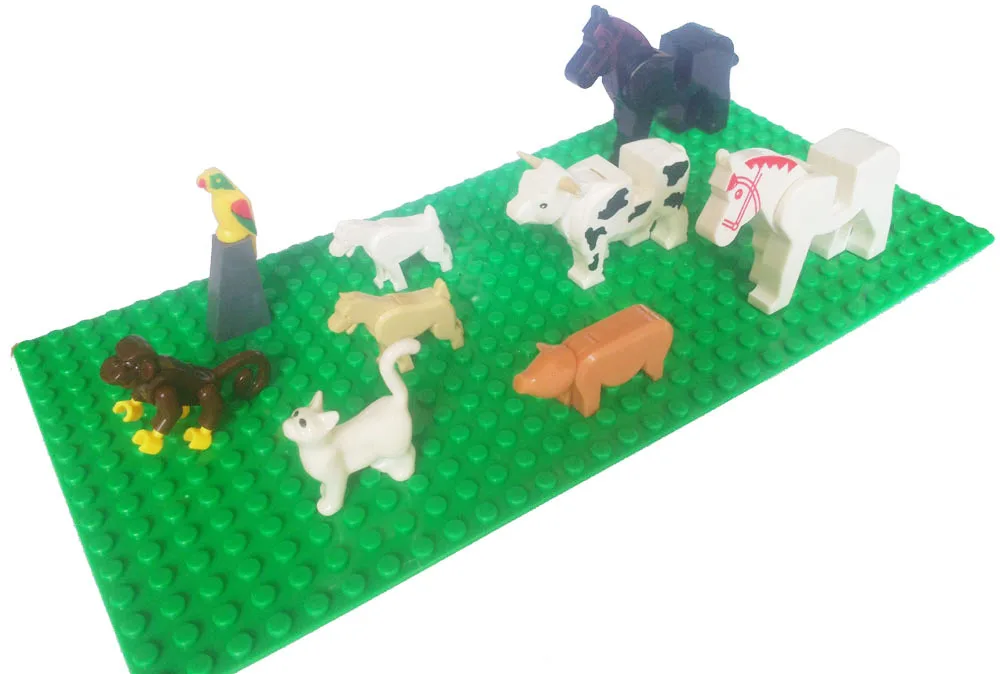 

Farm life Animal pig cat monkey cow horse bird farmland Building Block brick action figures