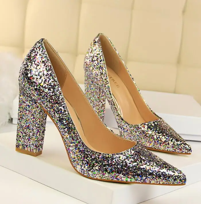 

European and American fashion thick with high heels pointed shallow mouth was thin and shiny sequins sexy wedding banquet shoes