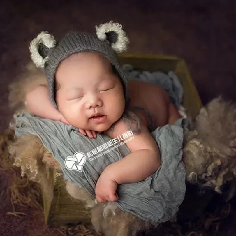 Crochet Pom Bear Beanie hat Newborn Baby Boy Bonnet Props