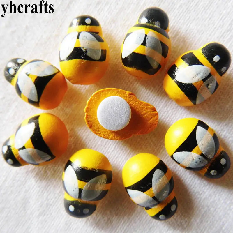 

500PCS/LOT Mini yellow bee wood stickers Fly sticker Cartoon 3D stickers Kids room ornament Wall Fridge stickers Wholesale OEM