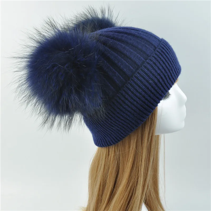 Bonnet double pompons