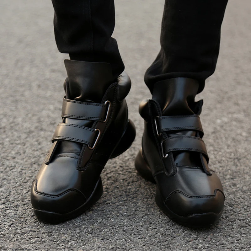 Брендовая обувь с подковкой; классические мужские кроссовки; популярные кроссовки для бега; коллекция года; сезон весна; крутая черная кожаная спортивная обувь; прогулочная обувь
