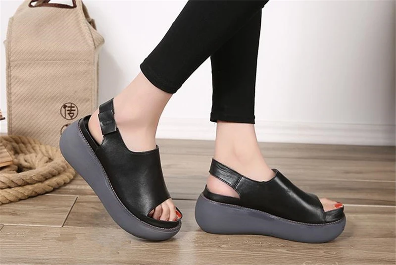 Sandals female summer new thick bottom Handmade genuine leather women sandals flat bottom casual shoes platform sandals