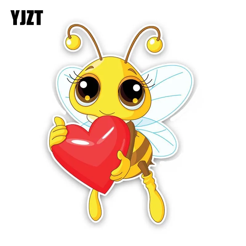 

YJZT 13.3CM*18.4CM The Bee Holds The Heart Car Sticker PVC Decal 12-300651