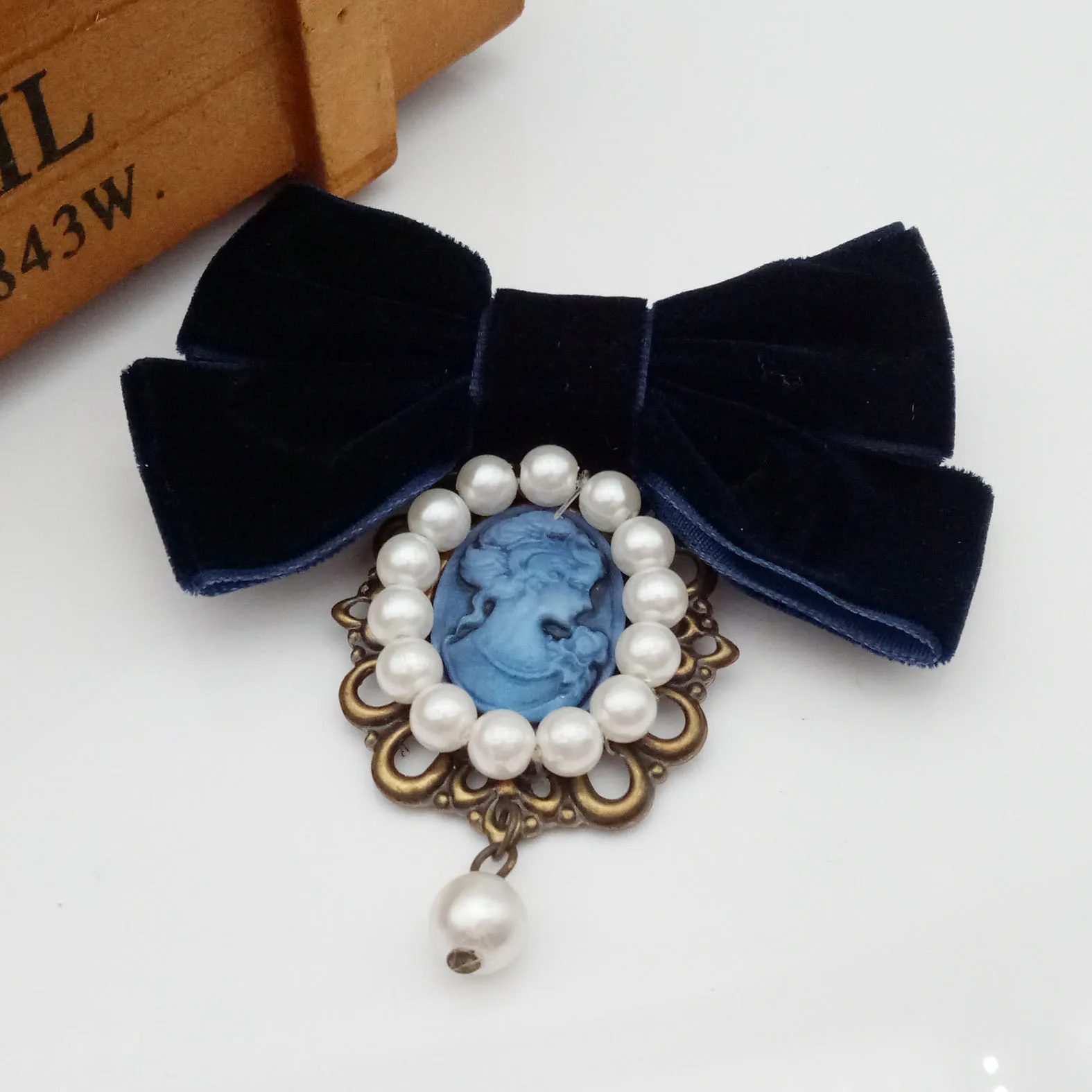 Dark Blue Модная тканевая лента, бант, броши для женщин, Ретро стиль, королева, камея, жемчуг, брошь на булавке, воротник, галстук, корсаж, брошь костюм, ювелирное изделие - Окраска металла: Dark Blue