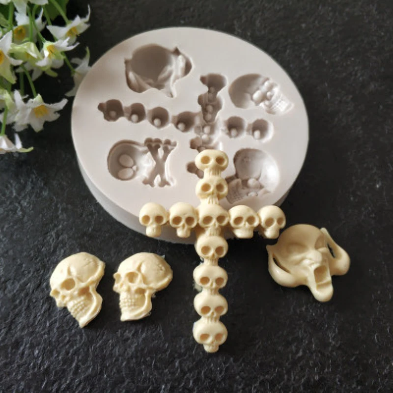 

3D Skull Resin Silicone Mold for 2018 Halloween Cake Decorating