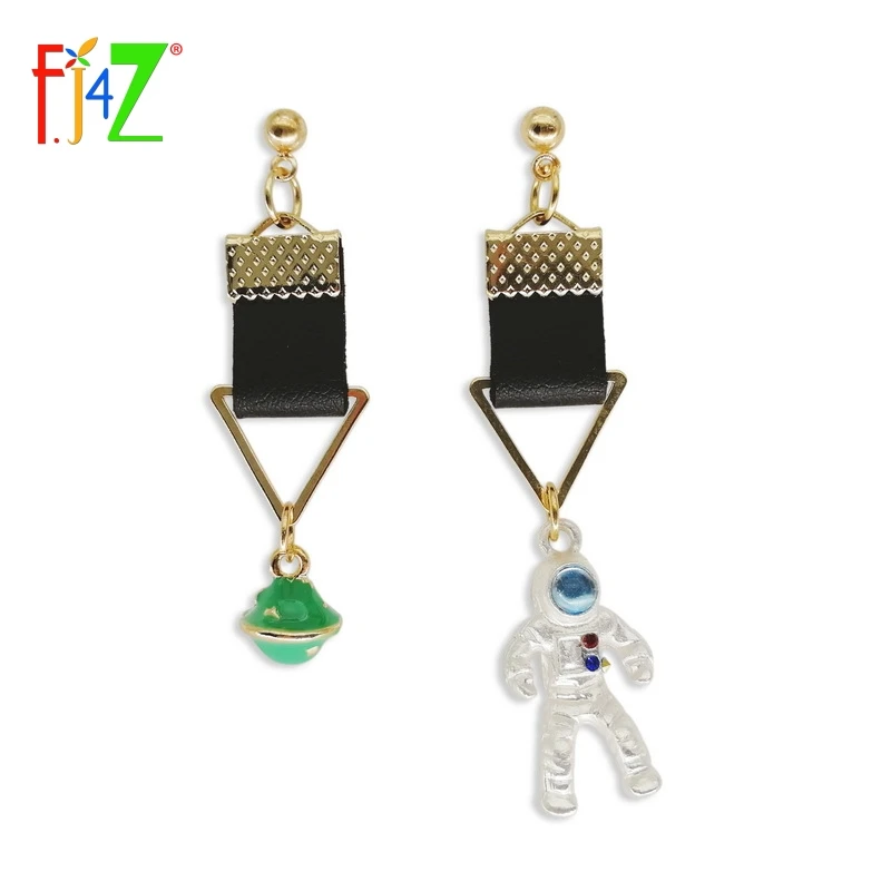 

F.J4Z New Fashion Designer Japanese oil Spaceman Spaceship Mix-match Leather Hanging Drop Earrings for women bijoux brincos