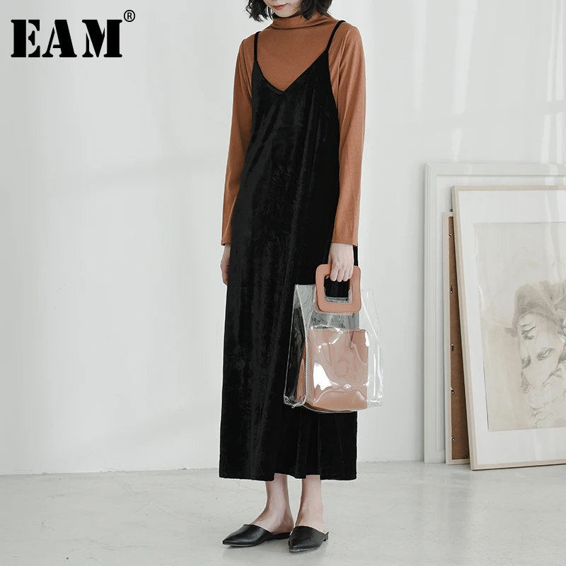 

[EAM] 2019 Spring Summer Woman Stylish Retro Solid Black Color V-neck Long Loose Velvet Sleeveless Spaghetti Strap Dress LD769