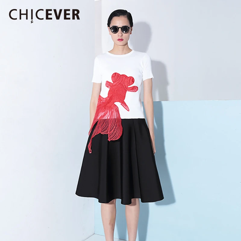 Женская трикотажная футболка CHICEVER с коротким рукавом и круглым вырезом весенне
