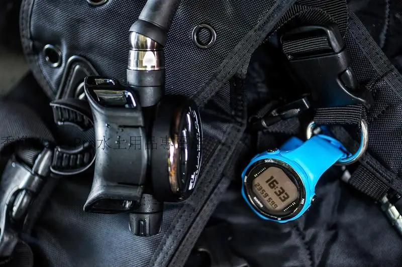 Suunto D4i Novo компьютер для подводного плавания с USB ныряющим компьютером для подводного плавания с трубкой