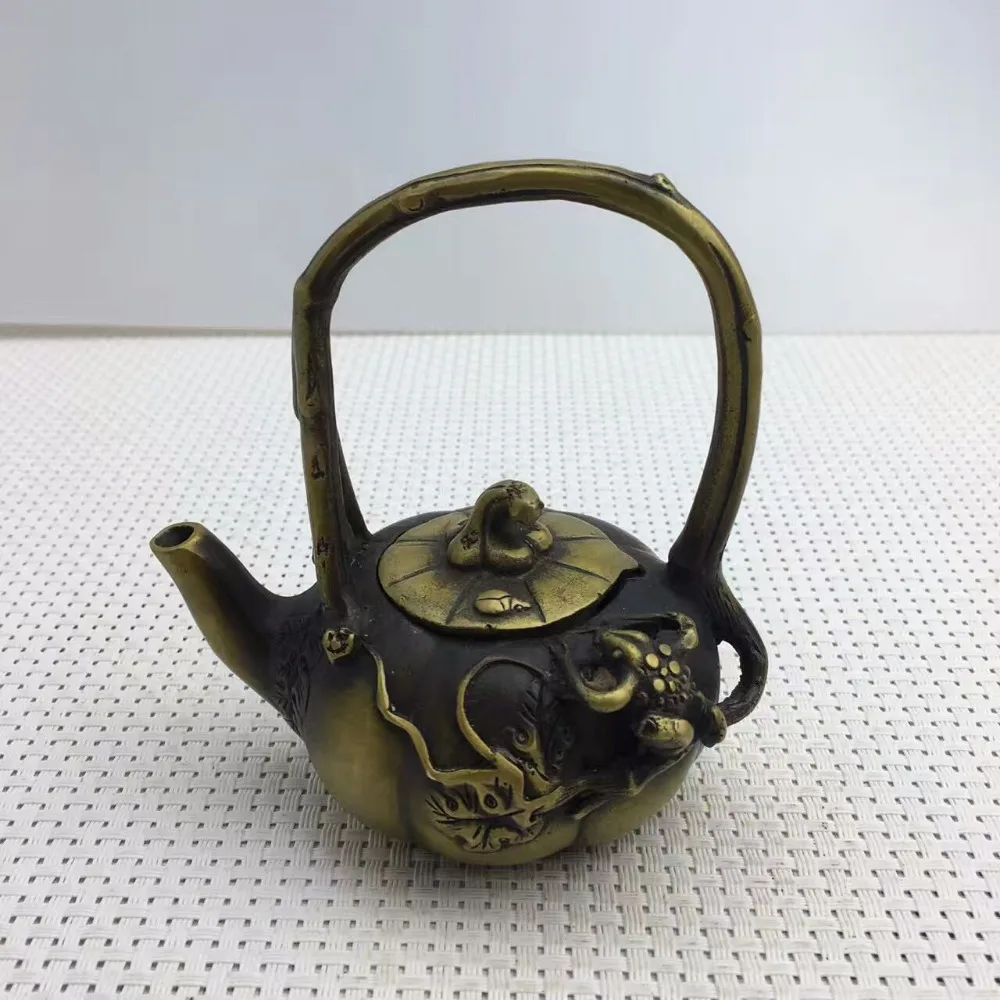 100% Good Chinese Copper Handmade Carved Frog Statue in Lotus Leave Brass Teapot Toad pumpkin wine Crafts Statues | Дом и сад
