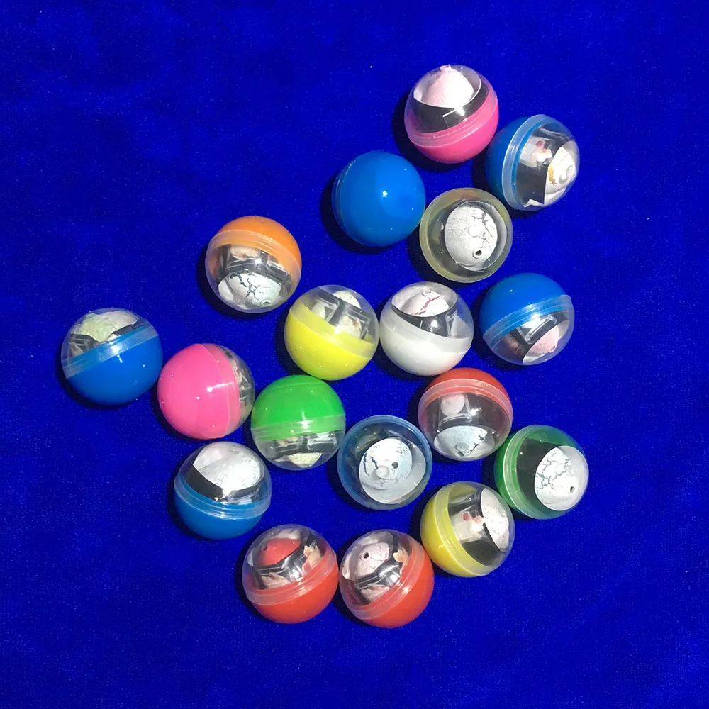 plastic capsule toy 5