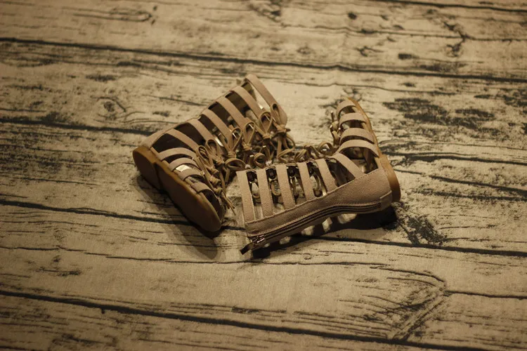 Летние туфли из натуральной кожи черного и коричневого цвета для девочек сандалии-гладиаторы сапоги высокие модные римские детские