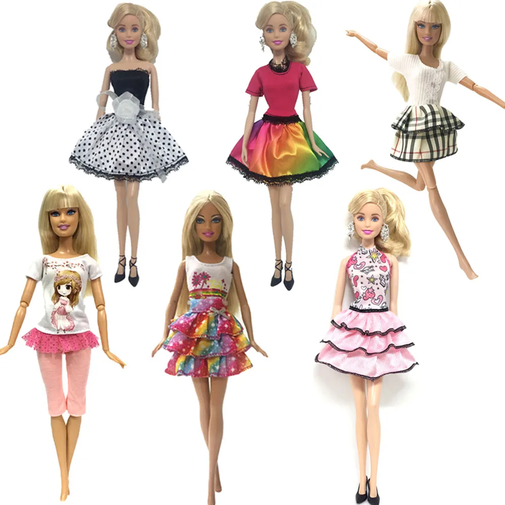 barbie dresses cartoon