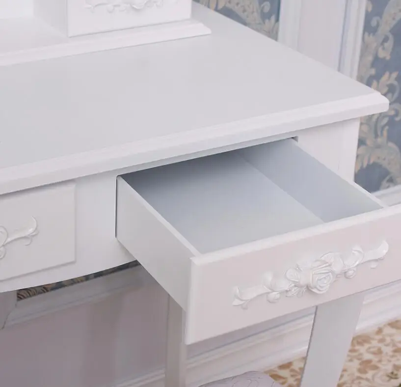 European dressing table bedroom garden small apartment simple dressing table modern princess mini economic makeup table