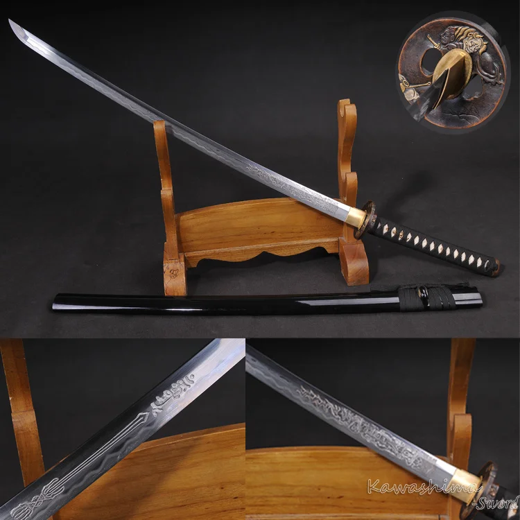 Japonský samurajský meč Real Katana Damašek skládaný ocelový žár ztuhlé čepele rytý vzor ostře připraven k bitvě