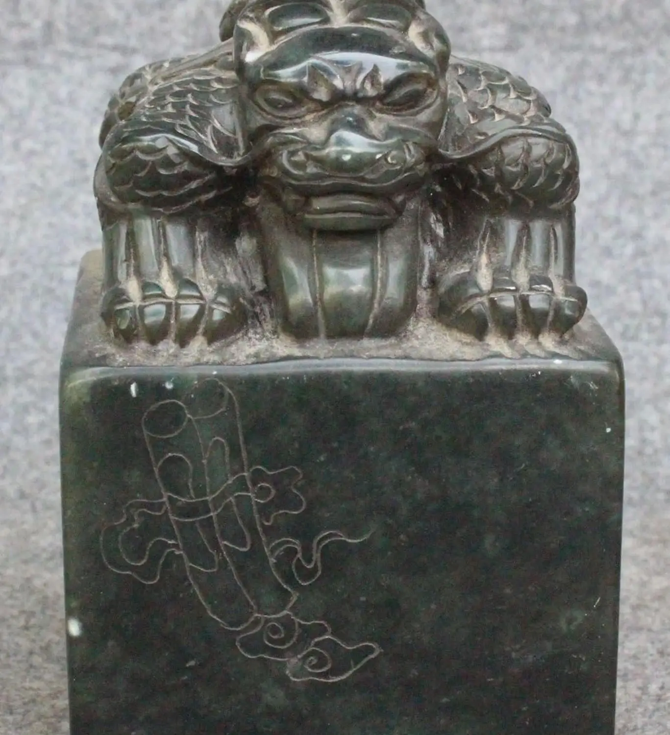 

Natural Shoushan Stone Carving Palace Dragon Beast Imperial Seal Stamp Signet