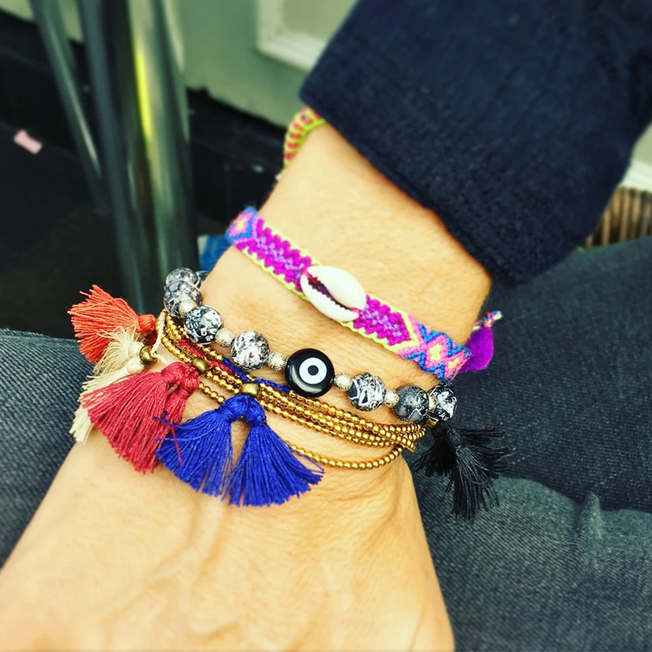 DanaLevyMulticolourTasselFriendBraceletWrisTrio_9c572b5c-f6b9-414c-bb4e-4c7a029a119c