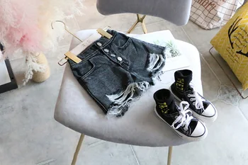 

2019 New Summer Item Girl Hole Jeans Shorts