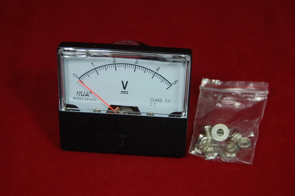 1pc DC 0 5V Analog Voltmeter Panel Voltage Meter 670 60*70mm 5V DC