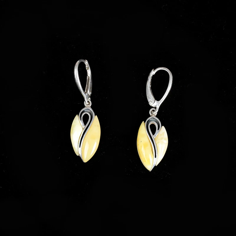 

JIUDUO jewelry Genuine luxury factory direct Natural amber sterling silver beeswax old beeswax pendant drop shaped mail