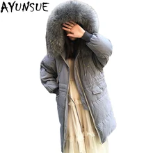AYUNSUE Новая мода куртка-пуховик на утином пуху Для женщин длинный пуховик натуральный мех енота меховой воротник теплые парки с капюшоном с Минни Маус Abrigos LX2260
