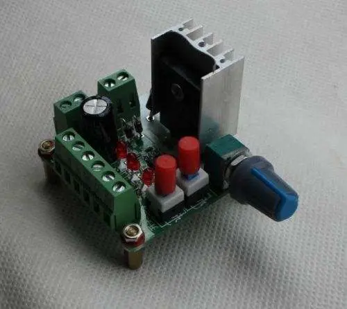 

Stepper motor driver controller Speed Regulator Pulse Signal Generator module