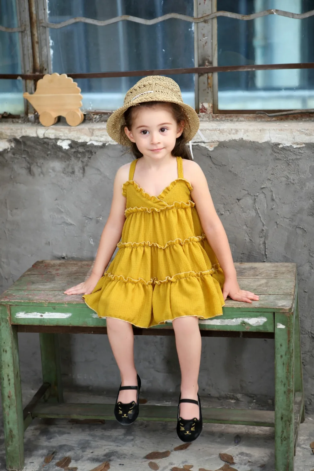 4382346938_1794328090