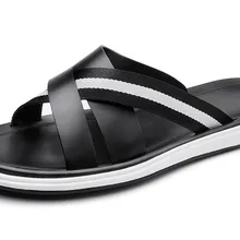 Летние тенденции моды в римском стиле Нескользящие открытый Comfortale плоские тапочки Для мужчин Смешанные Цвет удобные кожаные тапочки