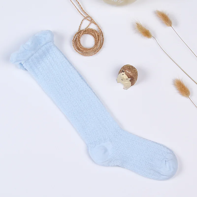 Летние носки для малышей Высокие Детские воздухопроницаемые гетры для мальчиков и девочек, детская одежда для новорожденных Милая хлопковая сетчатая одежда - Цвет: Небесно-голубой