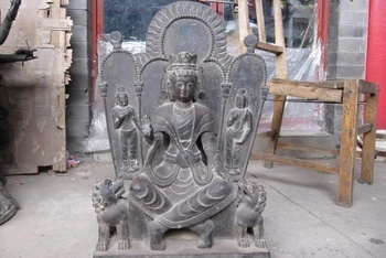 

26"Tibet Buddhism temple Old Bronze BeiWei Bodhisattva Kwan-Yin Buddha Statue