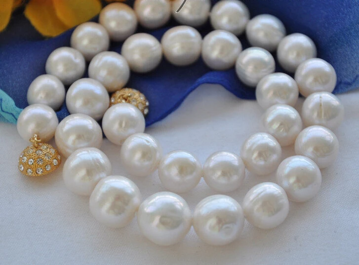 

Free shipping hot sale>> E Big 13mm white round Freshwater cultured pearl necklace 17inch