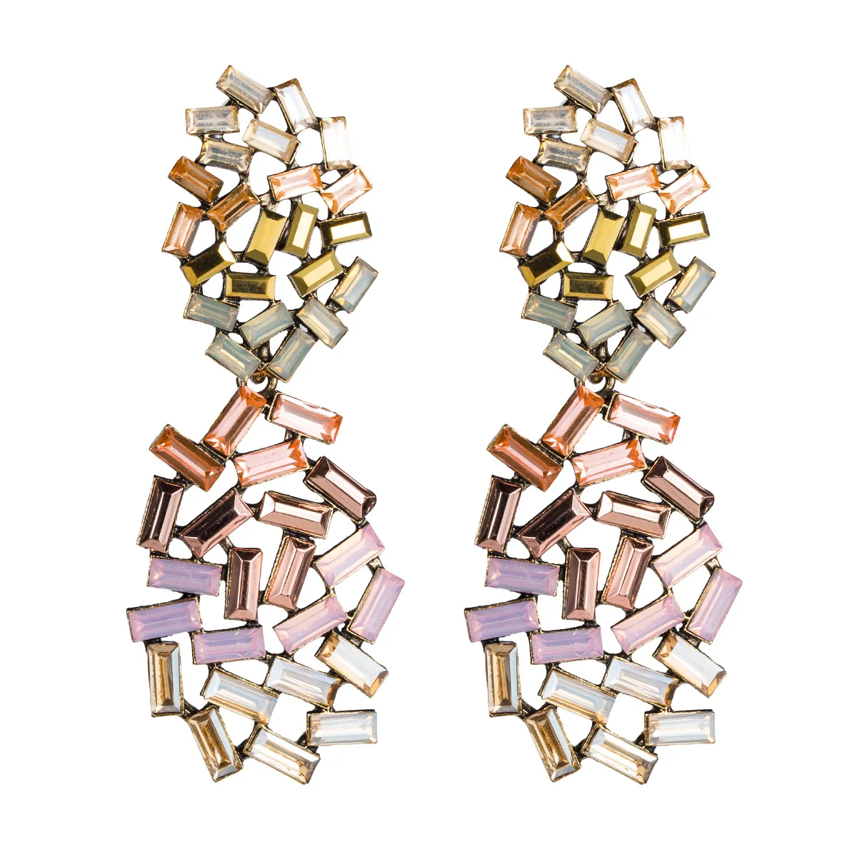 

Novelty Metal Enameled Flower Bees Pendant Dangle Earrings for Women Fashion Jewelry Trendy Collection Earrings Accessories