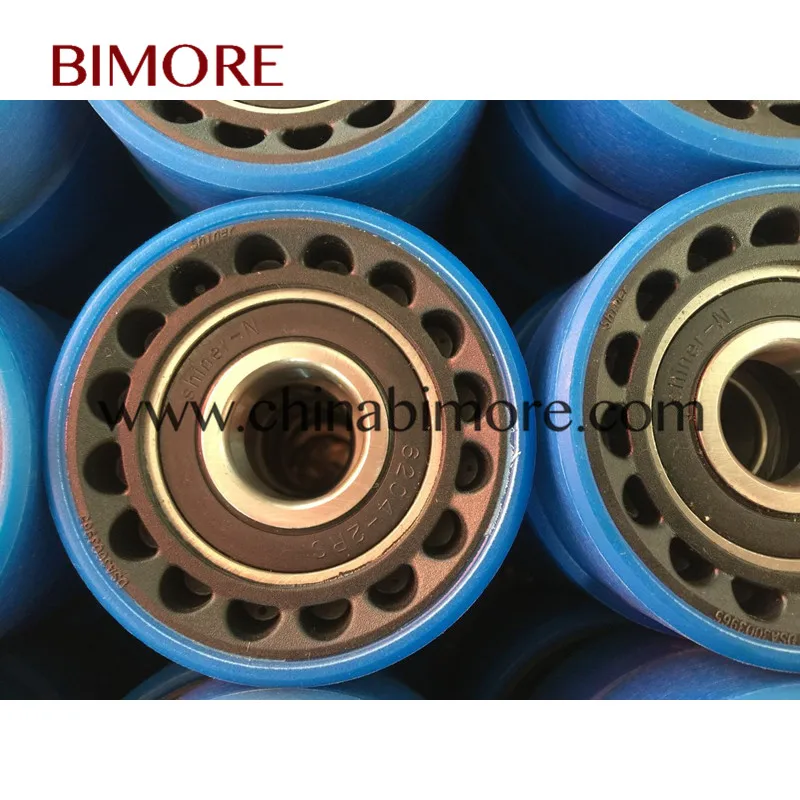 Escalator Step Roller 70x25x6204 (1)