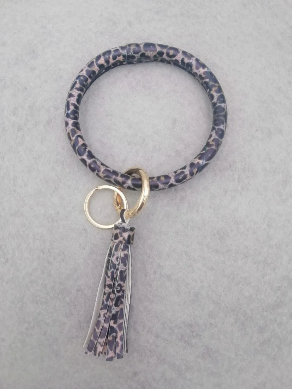 leather bracelet keychain (3)