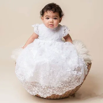 

Vintage White/Ivory Baby Girls Christening Gown with Bonnet Size 3 6 9 12 18 24months