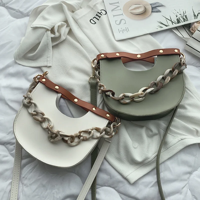 

Fashion Acrylic Chain Women's Handbags Luxury Rivet Leather Saddle Bag Messenger Bags Pu Leather Ladies Party Purse Shoulder Bag