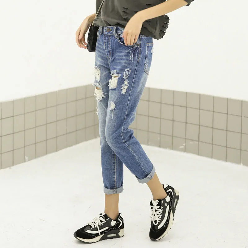 

2017 Spring New Brand Fashion Hole Jeans for Women Pockets Straight Hot Sale High Quality BF Jeans Lq528