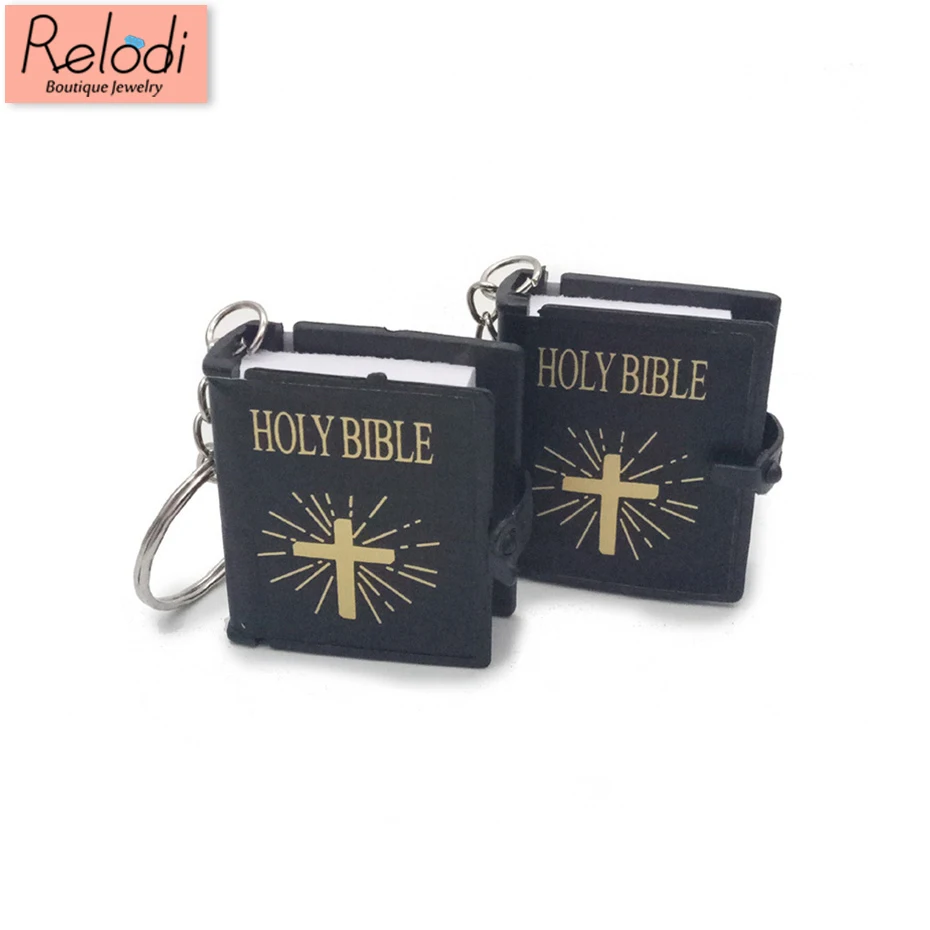 

Trendy Key Ring Mini Delicate Readable Holy Bible Book Keychain Religion Christian Jesus Key Chain Protector Prayer SP0944