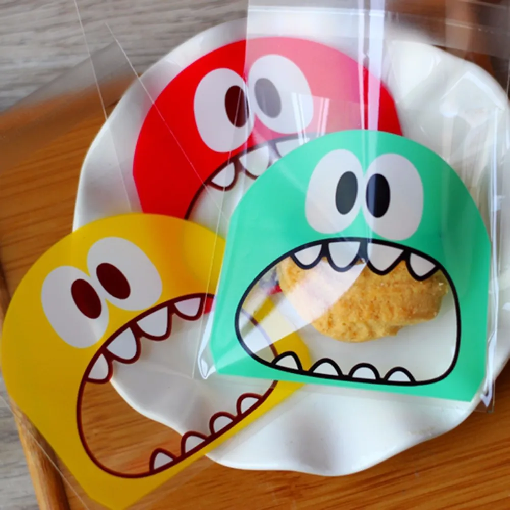 100pcsTransparent-Cookies-Bags-Biscuits-Bags-Gift-Candy-Plastic-Bags-Cute-Monster-Sharp-Teeth-Baking-Wedding-Cookie-Candy-Plastic-bag-HG0249 (4)