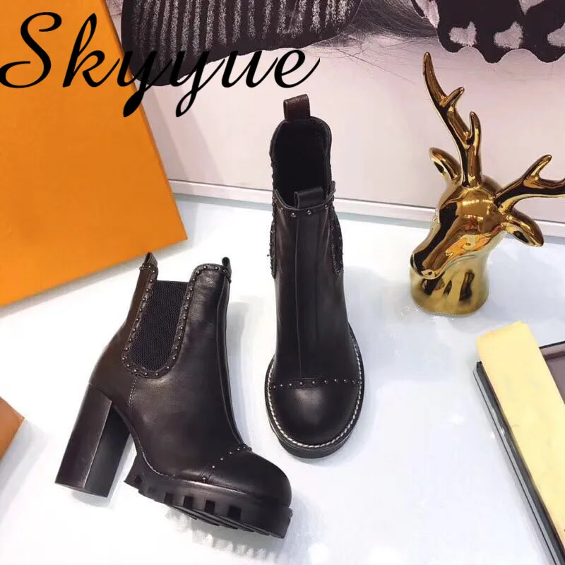 

SKYYUE Autumn Winter New Genuine Leather Metal Studded Slip On Women Boots Round Toe Chunky Heel Women Ankle Boots Shoes Women