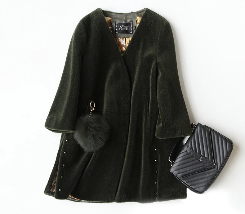 

Sheep shearing overcoat female 2017 loose wool fur coat genuine real cashmere jacket for women army green pink v-neck oversized