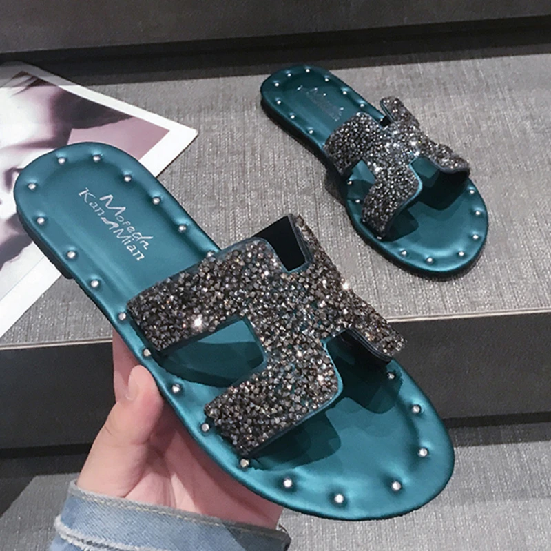 

2019 new summer slippers women cut out beach slippers women slides outdoor slippers indoor slip on flip flops bling ladies shoes