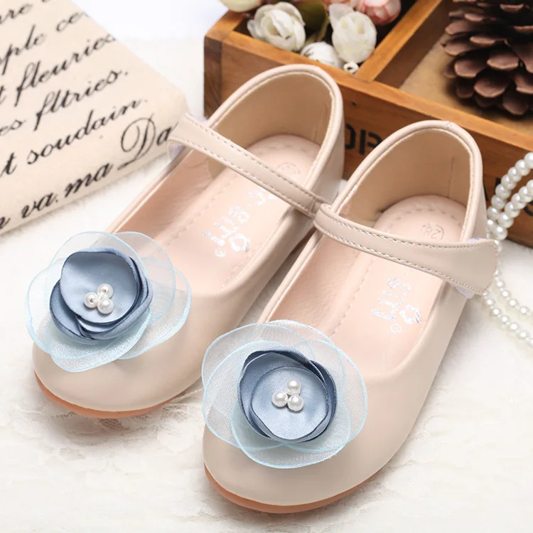 

2018 New Style Girls PU Leather Flower Beautiful Shoes Princess Children's Shoes Soft Bottom Flat Princess Dancing Sandals