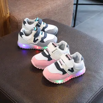 

2018 New European fashion baby sneakers high quality LED light up girls boys shoes sport Cool lovely breathable baby shoes