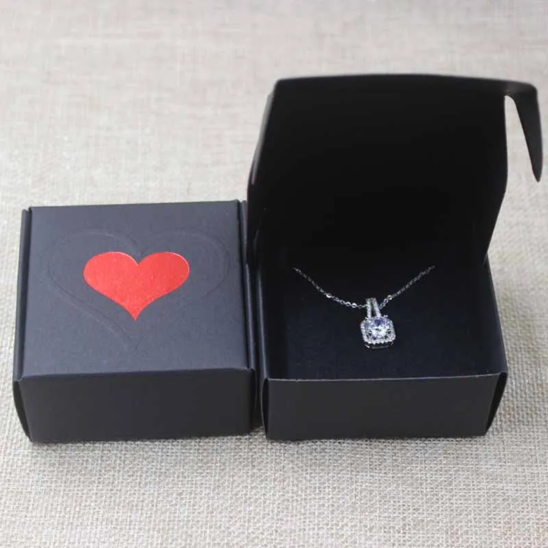 

2018 New Wholesale 65x65x30mm Fashion Earring/Necklac BOX Kraft BOX Red Heart HandMade Gift Box1lot=50box+50sponge