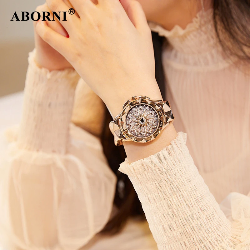 

2019 Luxury Rose Gold Women Watches Steel Hollow Crystal Flower Ladies Watch Quartz Bracelet Clock Waterproof relogio feminino